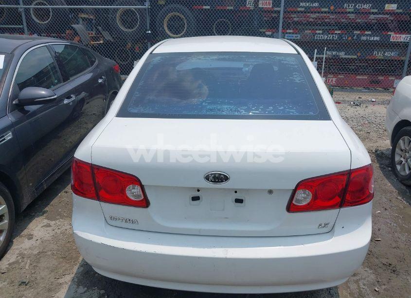 Photo 16 of 2007 Kia Optima LX (VIN KNAGE123075128844)