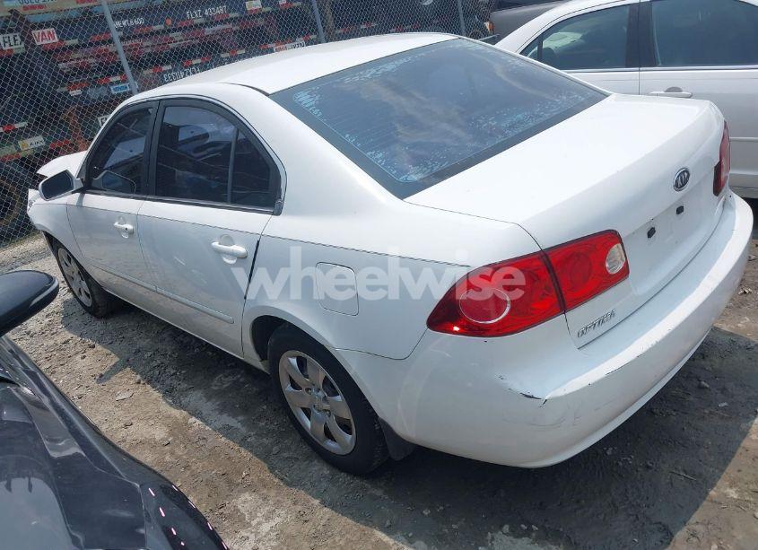 Photo 3 of 2007 Kia Optima LX (VIN KNAGE123075128844)