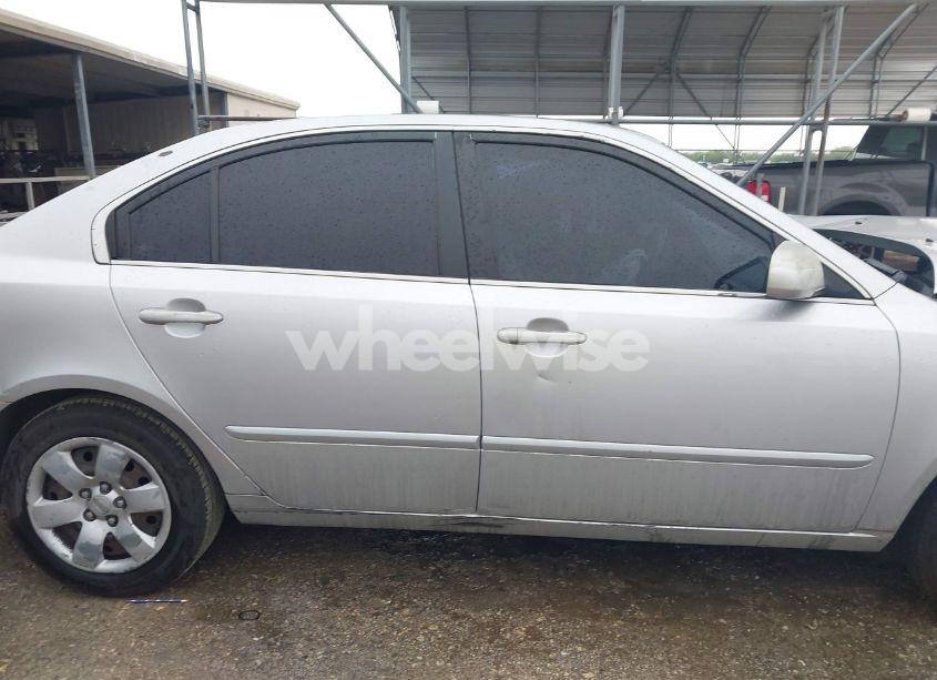 Photo 13 of 2008 Kia Optima LX (VIN KNAGE123185242045)