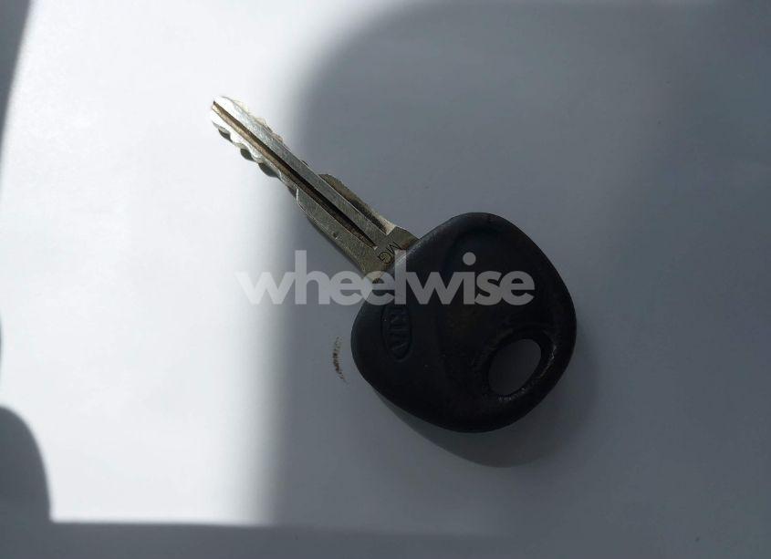 Photo 11 of 2006 Kia Optima EX (NEW)/LX (NEW) (VIN KNAGE123265041042)