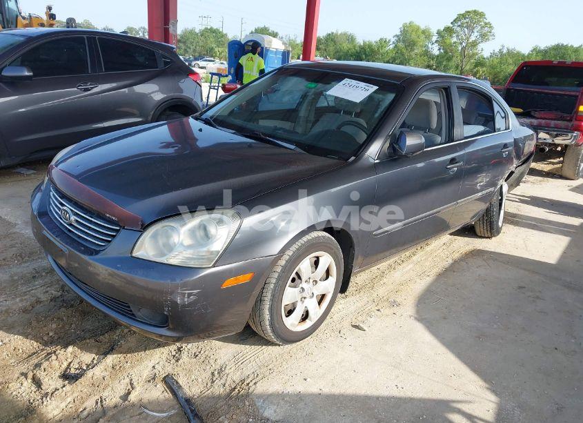 Photo 2 of 2007 Kia Optima LX (VIN KNAGE123275124469)