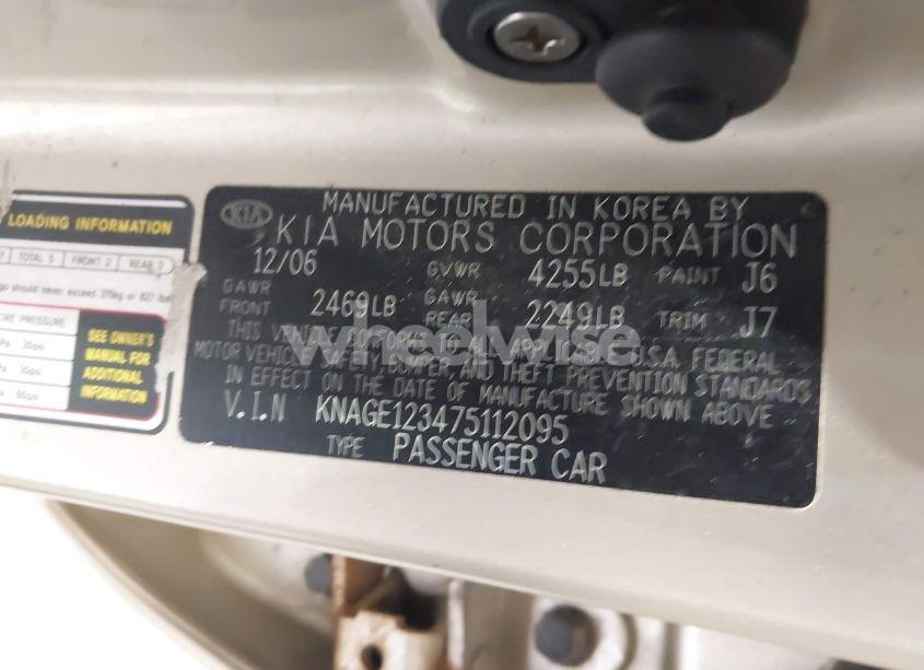 Photo 9 of 2007 Kia Optima LX (VIN KNAGE123475112095)