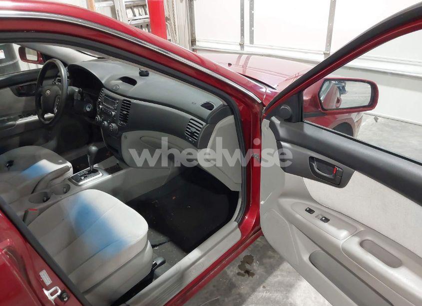 Photo 5 of 2008 Kia Optima LX (VIN KNAGE123X85258664)