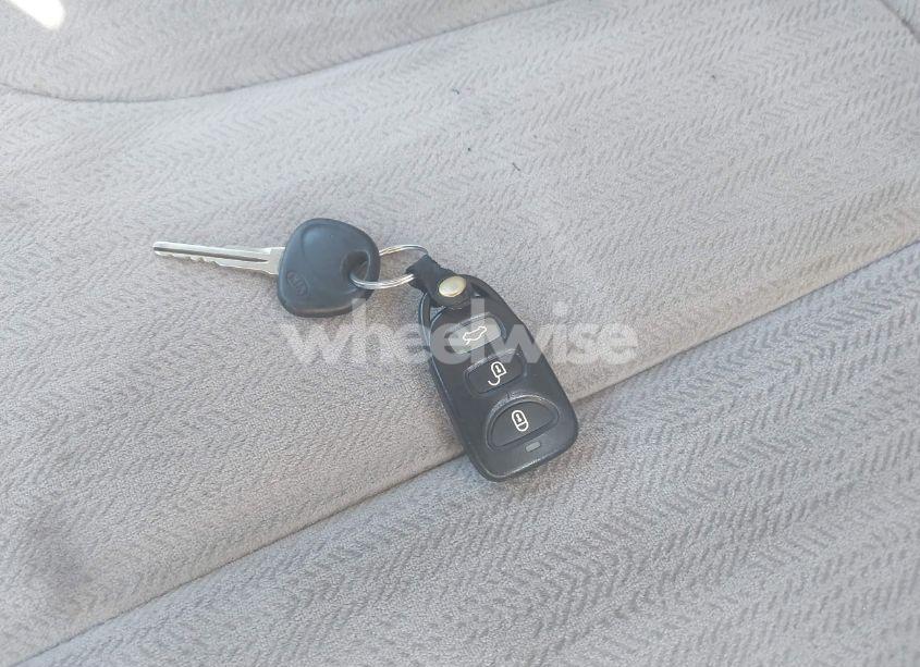 Photo 11 of 2008 Kia Optima LX V6 (VIN KNAGE124385200369)