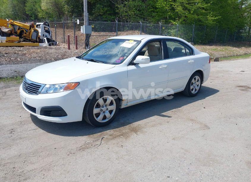 Photo 2 of 2009 Kia Optima LX (VIN KNAGE228395297115)