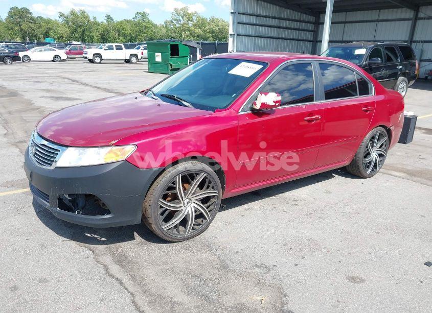 Photo 2 of 2009 Kia Optima LX (VIN KNAGE228895295778)