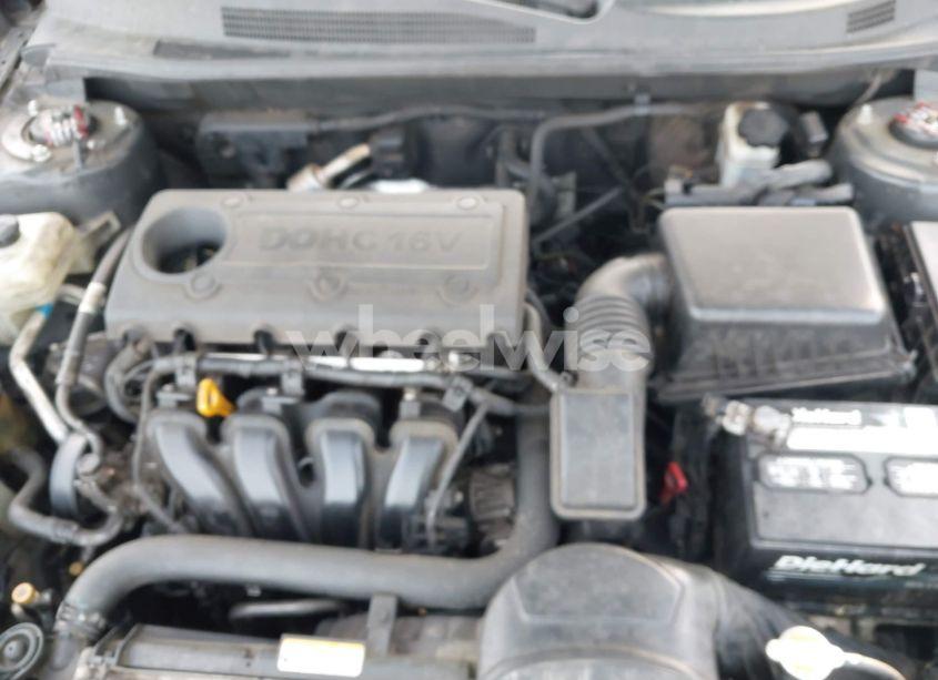 Photo 10 of 2009 Kia Optima LX (VIN KNAGE228895350231)