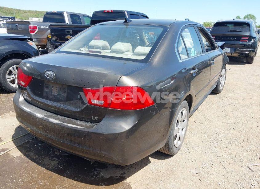 Photo 4 of 2009 Kia Optima LX (VIN KNAGE228X95299430)