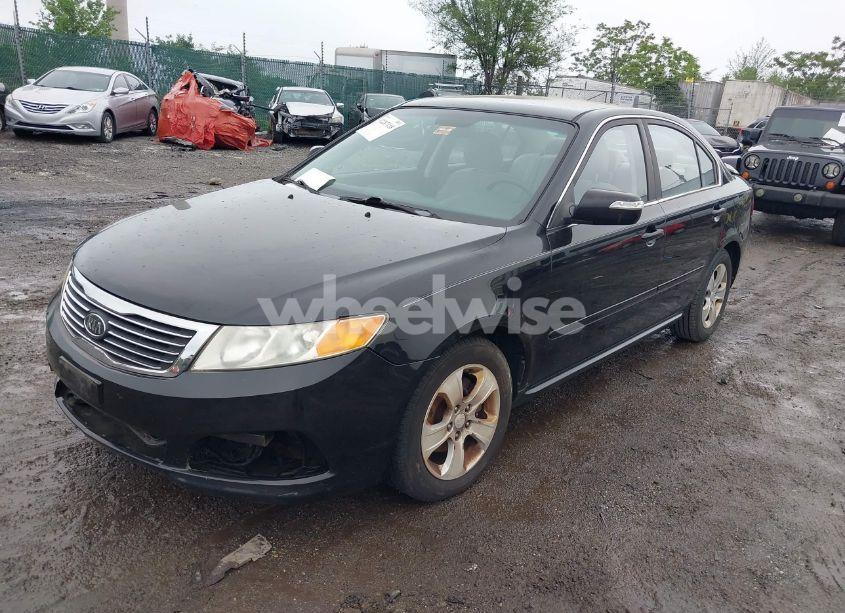 Photo 2 of 2009 Kia Optima LX (VIN KNAGE228X95314637)