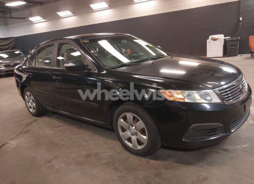 2010 Kia Optima LX (VIN KNAGG4A88A5425859) main photo