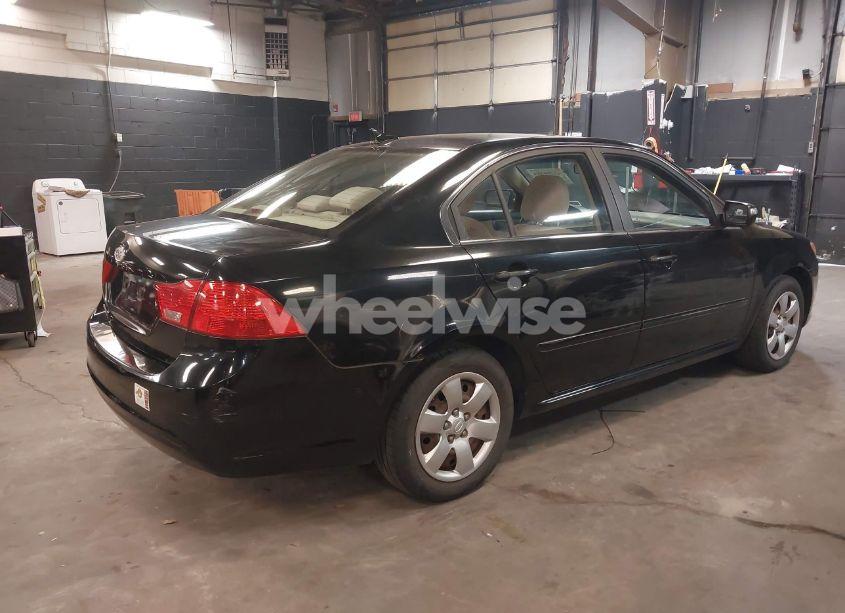 Photo 4 of 2010 Kia Optima LX (VIN KNAGG4A88A5425859)