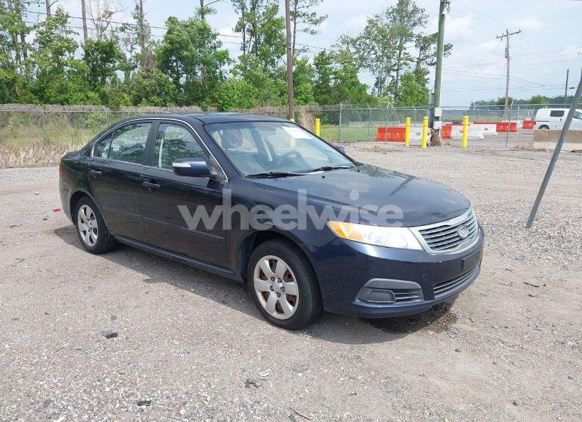 2010 Kia Optima LX (VIN KNAGG4A89A5400338) main photo