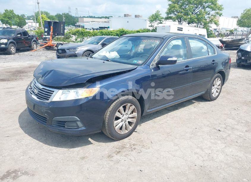 Photo 2 of 2010 Kia Optima LX (VIN KNAGG4A8XA5387583)