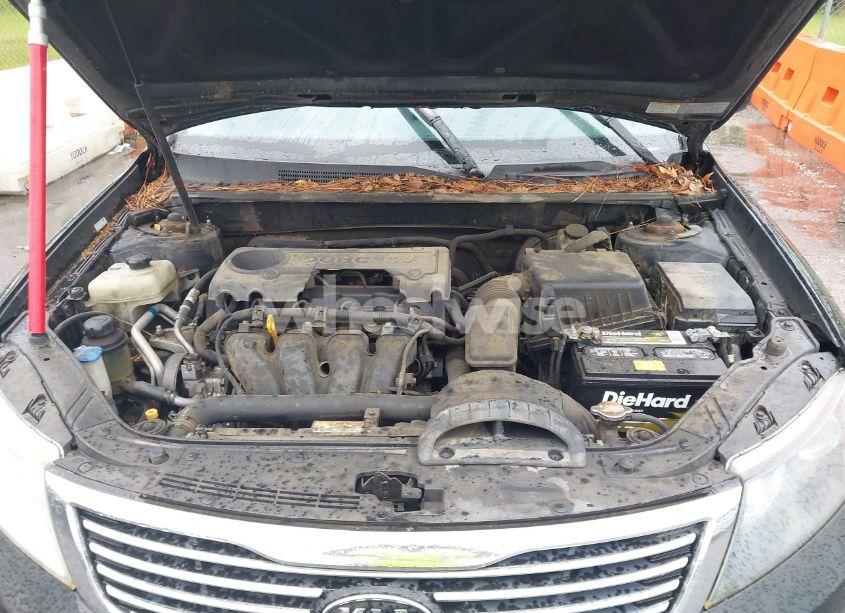 Photo 10 of 2010 Kia Optima LX (VIN KNAGG4A8XA5415091)