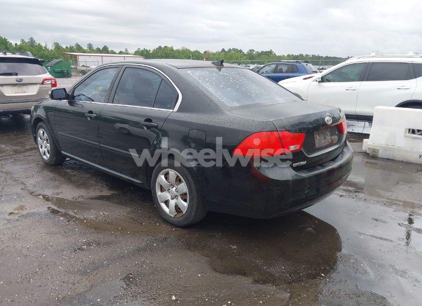 Photo 3 of 2010 Kia Optima LX (VIN KNAGG4A8XA5415091)