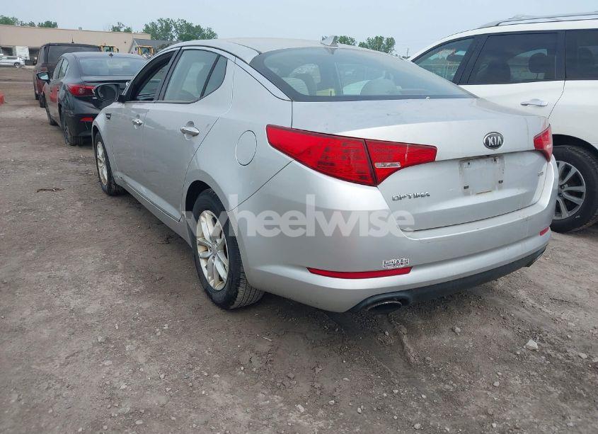 Photo 3 of 2013 Kia Optima LX (VIN KNAGM4A70D5391680)