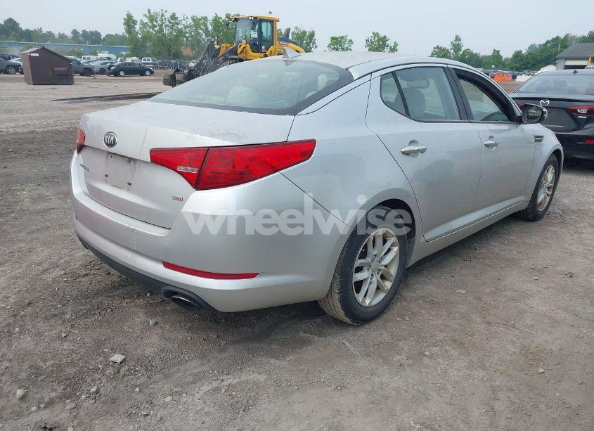 Photo 4 of 2013 Kia Optima LX (VIN KNAGM4A70D5391680)