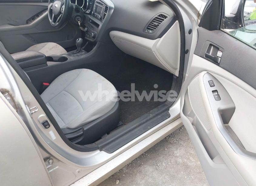 Photo 5 of 2013 Kia Optima LX (VIN KNAGM4A70D5391680)