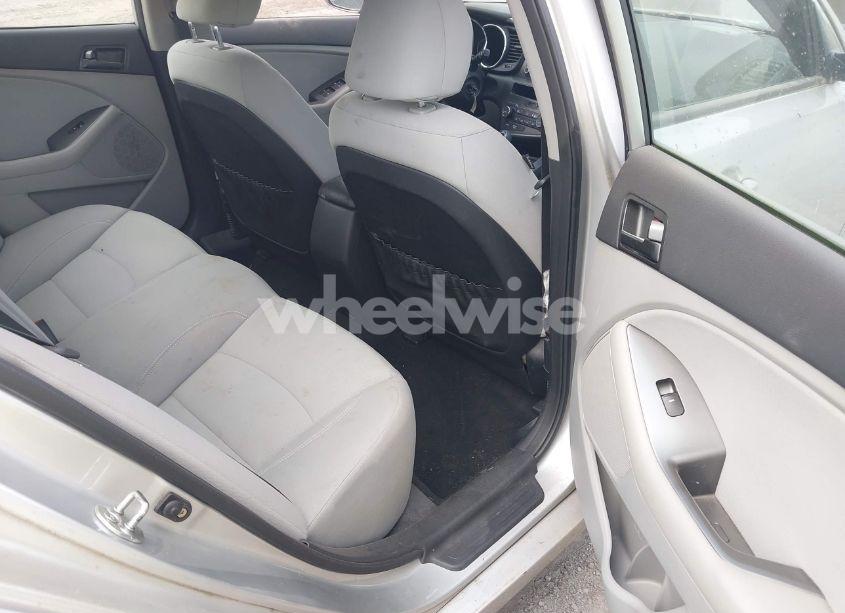 Photo 8 of 2013 Kia Optima LX (VIN KNAGM4A70D5391680)