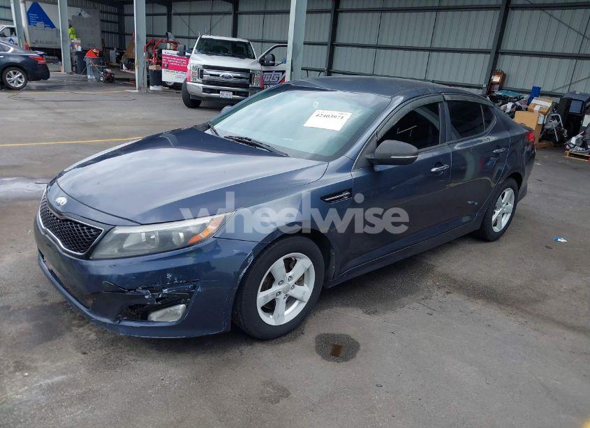 Photo 2 of 2015 Kia Optima LX (VIN KNAGM4A70F5543976)