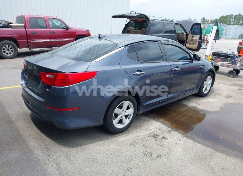 Photo 4 of 2015 Kia Optima LX (VIN KNAGM4A70F5543976)