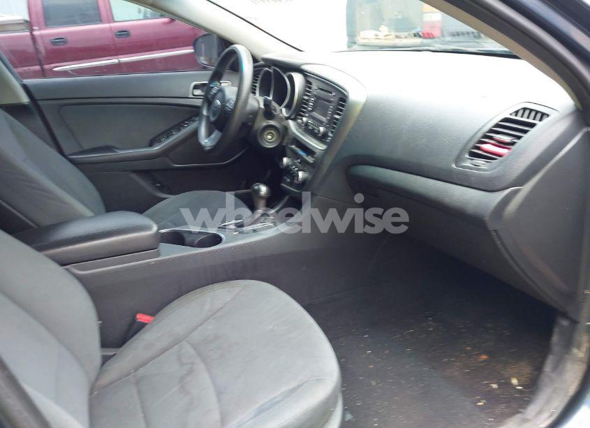 Photo 5 of 2015 Kia Optima LX (VIN KNAGM4A70F5543976)