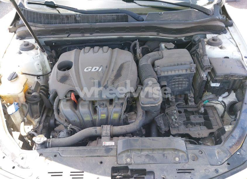 Photo 10 of 2015 Kia Optima LX (VIN KNAGM4A70F5560048)