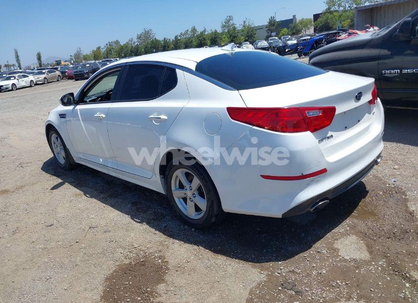 Photo 3 of 2015 Kia Optima LX (VIN KNAGM4A70F5560048)