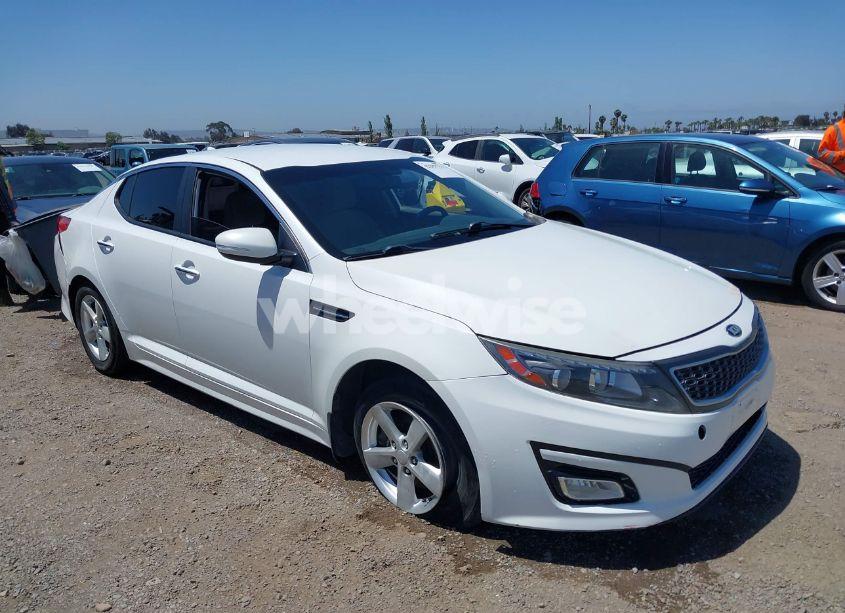 Photo 6 of 2015 Kia Optima LX (VIN KNAGM4A70F5560048)