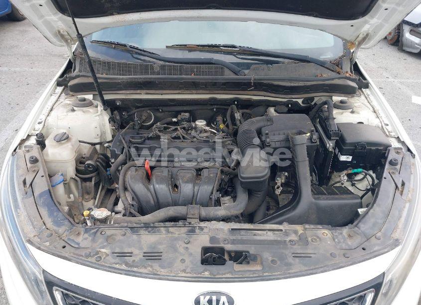 Photo 10 of 2015 Kia Optima LX (VIN KNAGM4A70F5644189)