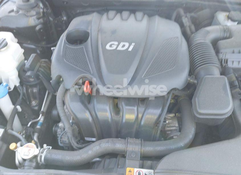 Photo 10 of 2015 Kia Optima LX (VIN KNAGM4A70F5653393)