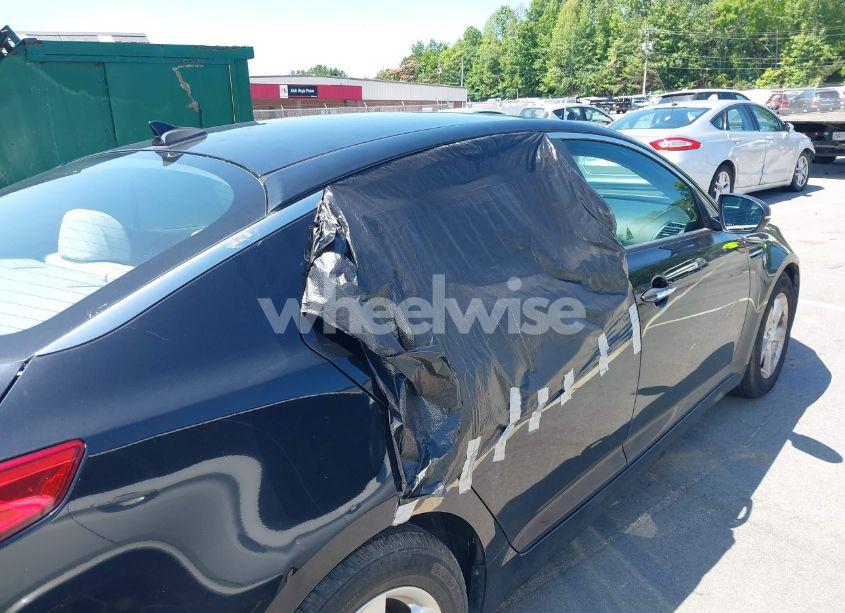 Photo 6 of 2015 Kia Optima LX (VIN KNAGM4A70F5653393)