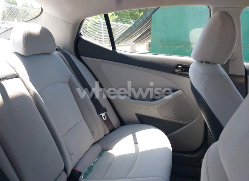 Photo 8 of 2015 Kia Optima LX (VIN KNAGM4A70F5653393)