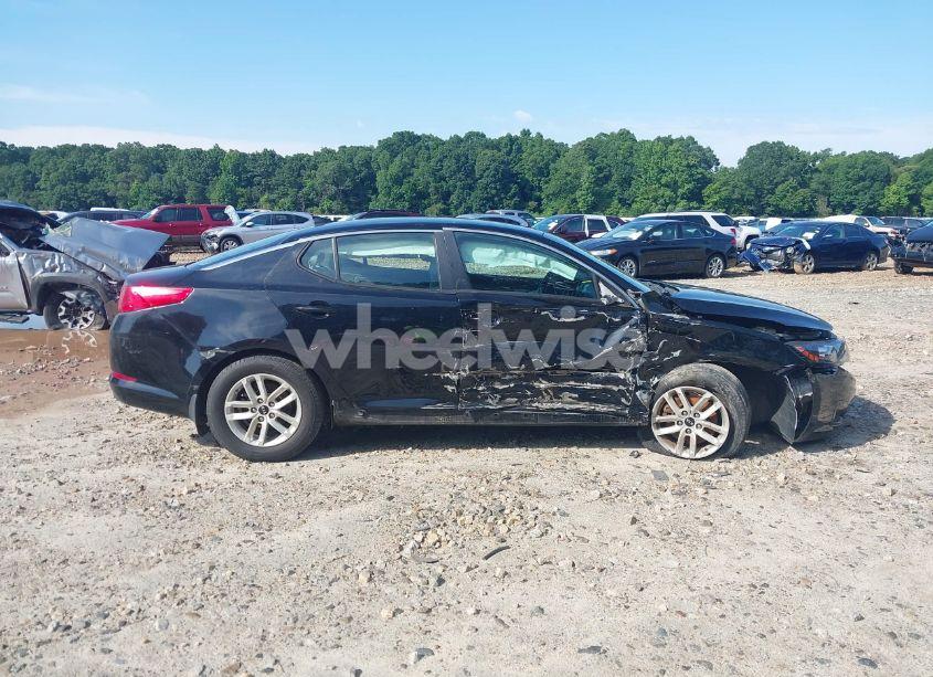 Photo 13 of 2011 Kia Optima LX (VIN KNAGM4A71B5123220)