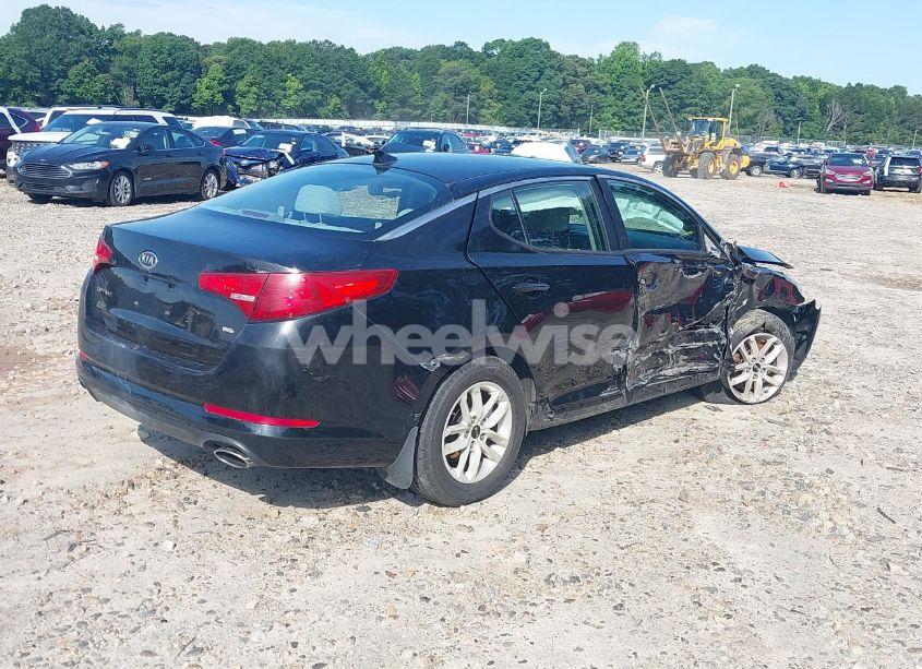 Photo 4 of 2011 Kia Optima LX (VIN KNAGM4A71B5123220)