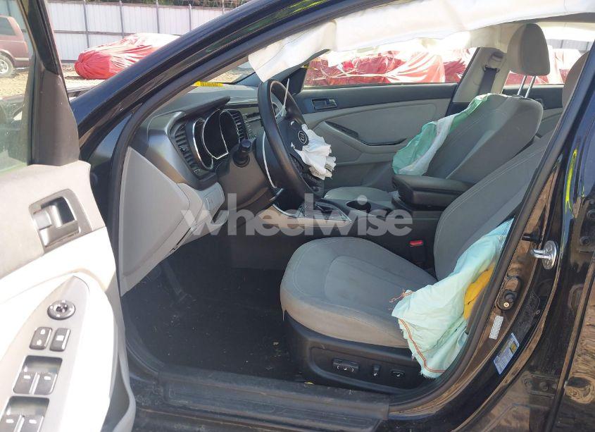 Photo 5 of 2011 Kia Optima LX (VIN KNAGM4A71B5123220)