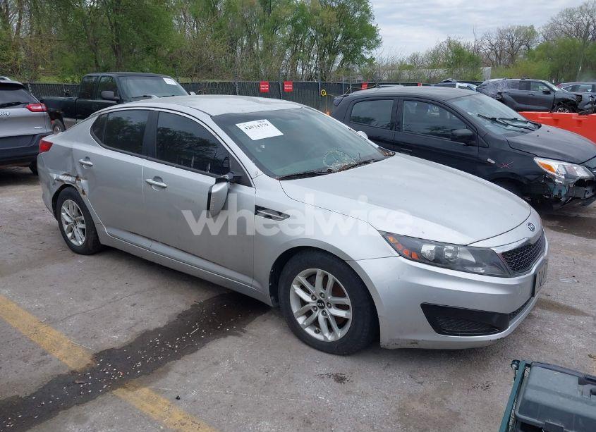 2011 Kia Optima LX (VIN KNAGM4A71B5149283) main photo