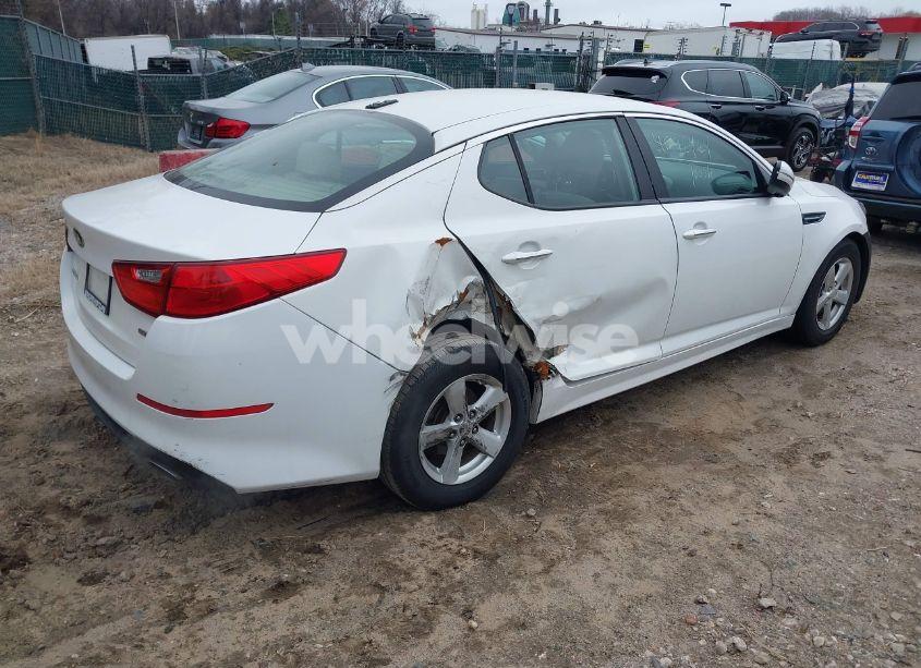 Photo 4 of 2015 Kia Optima LX (VIN KNAGM4A71F5552363)
