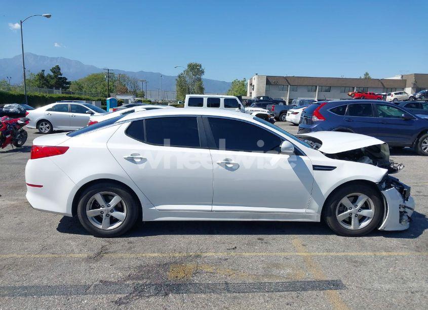 Photo 13 of 2015 Kia Optima LX (VIN KNAGM4A71F5594595)