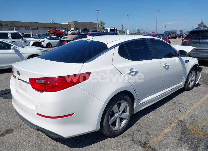 Photo 4 of 2015 Kia Optima LX (VIN KNAGM4A71F5594595)