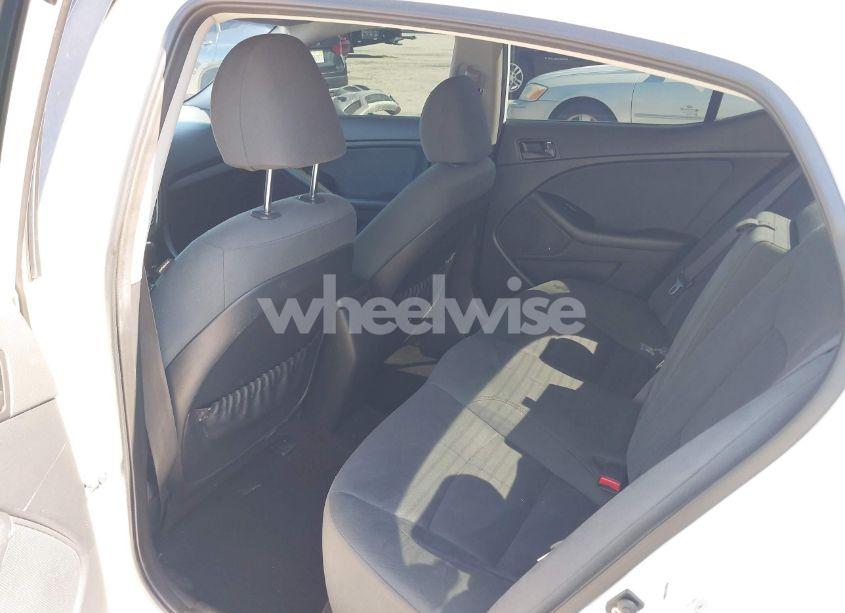 Photo 8 of 2015 Kia Optima LX (VIN KNAGM4A71F5594595)