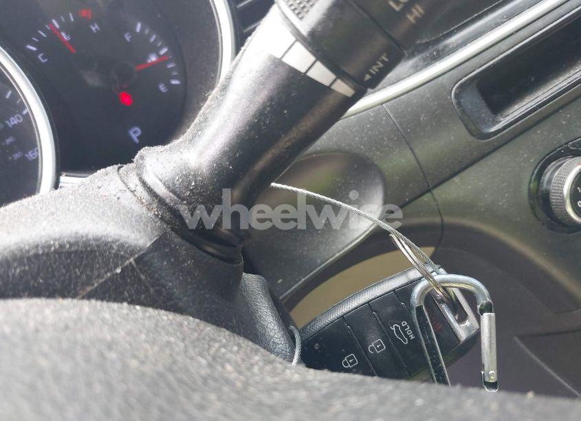 Photo 11 of 2015 Kia Optima LX (VIN KNAGM4A71F5613288)