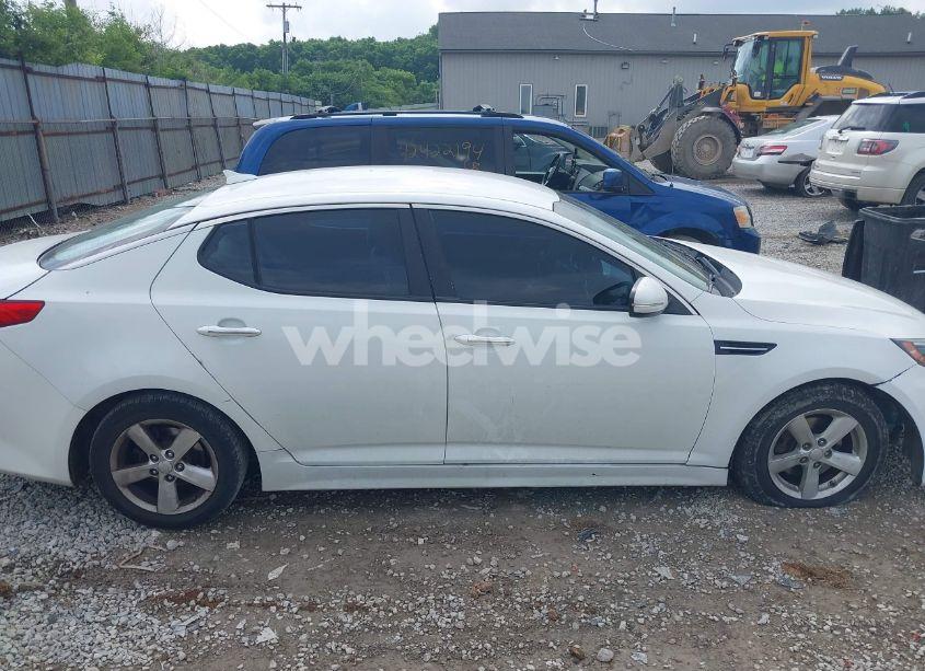 Photo 13 of 2015 Kia Optima LX (VIN KNAGM4A71F5613288)
