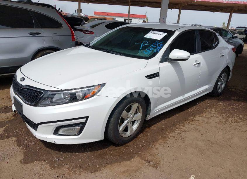 Photo 2 of 2015 Kia Optima LX (VIN KNAGM4A71F5663432)