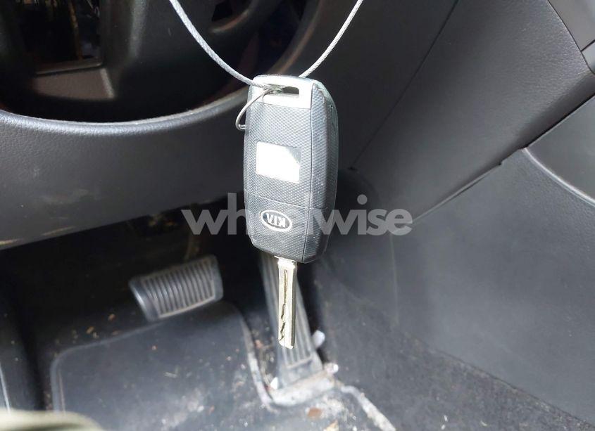 Photo 11 of 2015 Kia Optima LX (VIN KNAGM4A72F5580043)