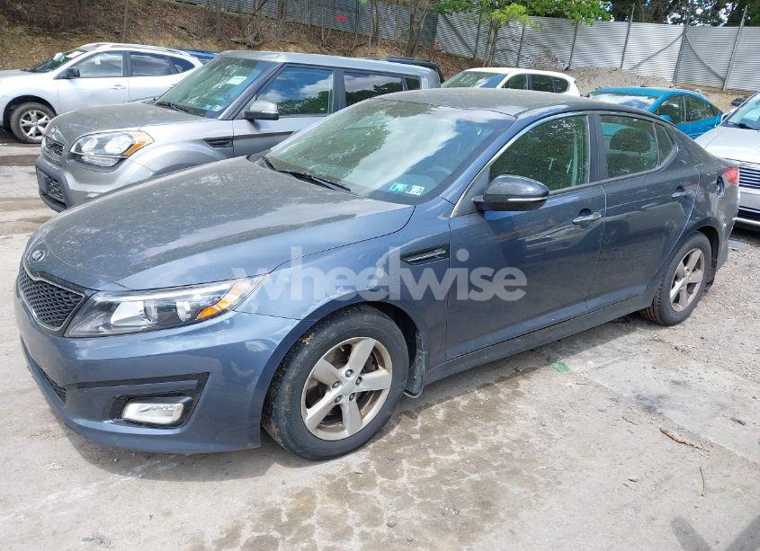 Photo 2 of 2015 Kia Optima LX (VIN KNAGM4A72F5580043)