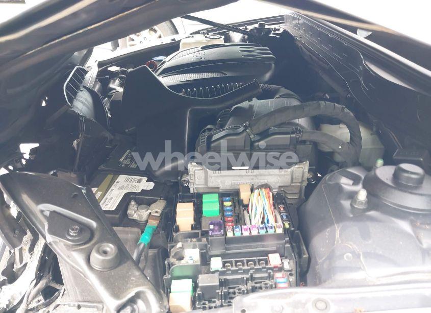 Photo 10 of 2015 Kia Optima LX (VIN KNAGM4A72F5623554)