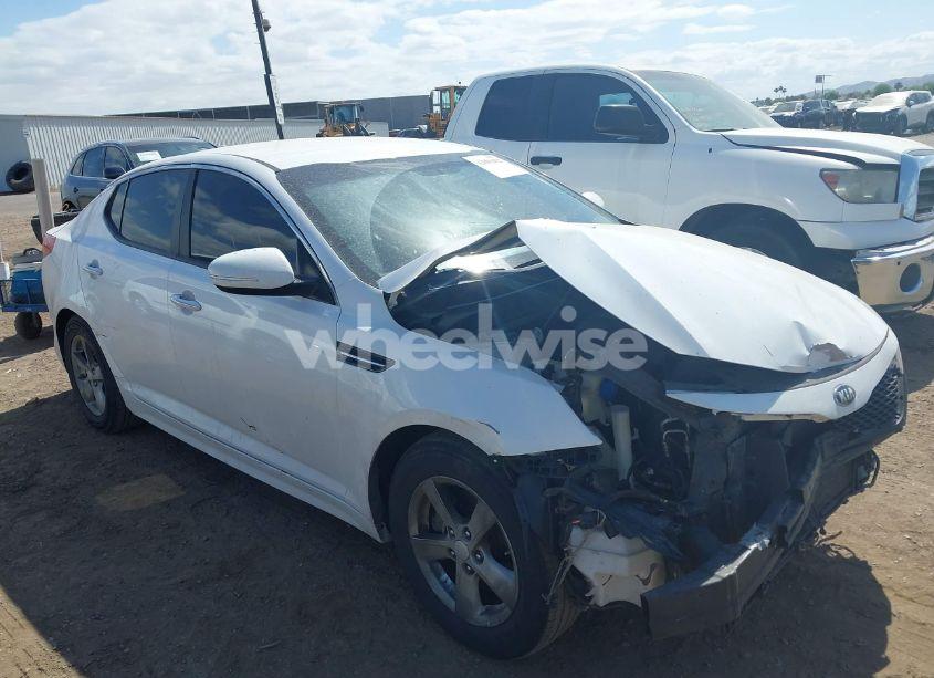 2015 Kia Optima LX (VIN KNAGM4A72F5649474) main photo