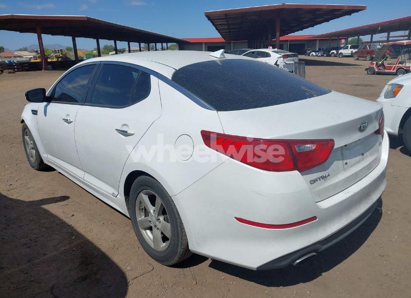 Photo 3 of 2015 Kia Optima LX (VIN KNAGM4A72F5649474)