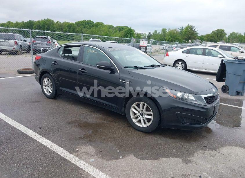 2011 Kia Optima LX (VIN KNAGM4A73B5108735) main photo